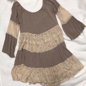 Easel Women's Ruffle Hem Tunic Top